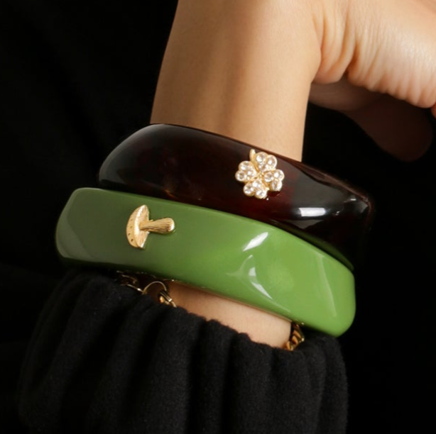 LUCKY CHARMS – BANGLES